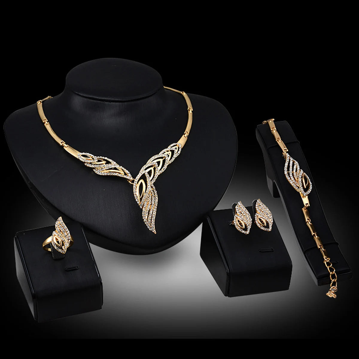 Women's fashionable design metal earrings, necklaces, bracelets, and ring sets suitable for banquets and holiday gifts