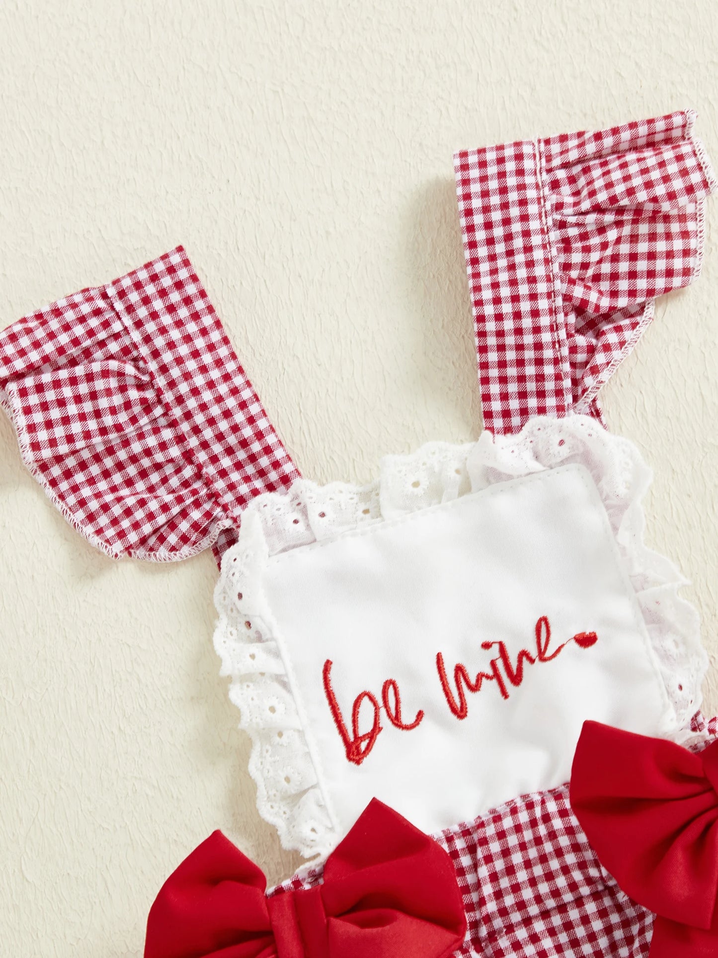 0-18M Valentine's Day Infant Baby Girls Rompers Sleeveless Square Collar Lace Ruffled Letter Embroidery Bow Jumpsuit