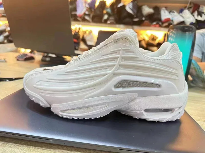 Men's Sport Shoes Anti-slip Basketball Shoes Low Help Glide Basketball Shoes Big Eyes Fashionable Running Shoes Duck Shoes
