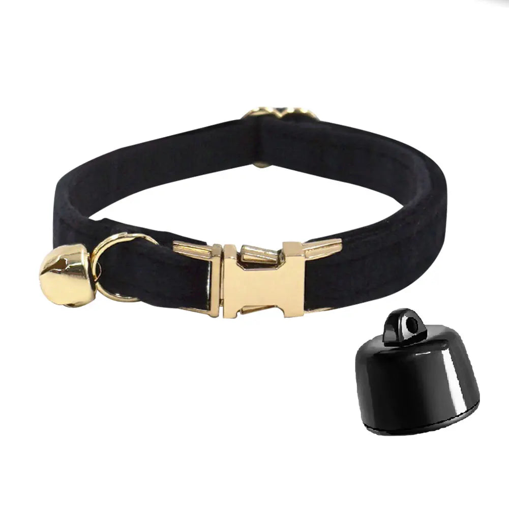 Smart Cat Collar with Bell Personalised Pet Accessories GPS Pet Locator Pet Tracking Collar Device Anti-lost for Cats Dogs