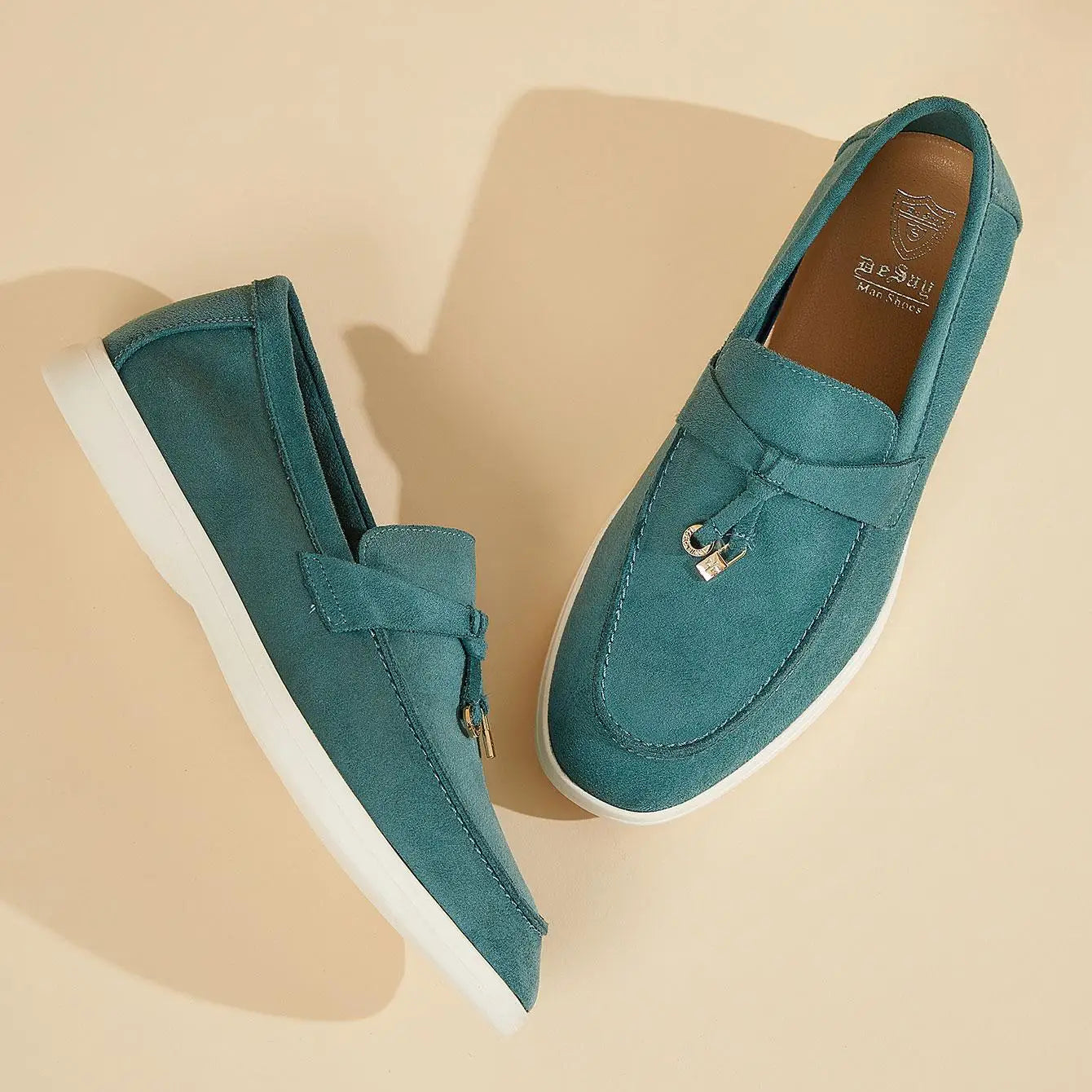 Men Suede Tassel Loafers Slip On Flat Sole Lightweight Non Slip Daily Office Driving Footwear 2026 New Desai