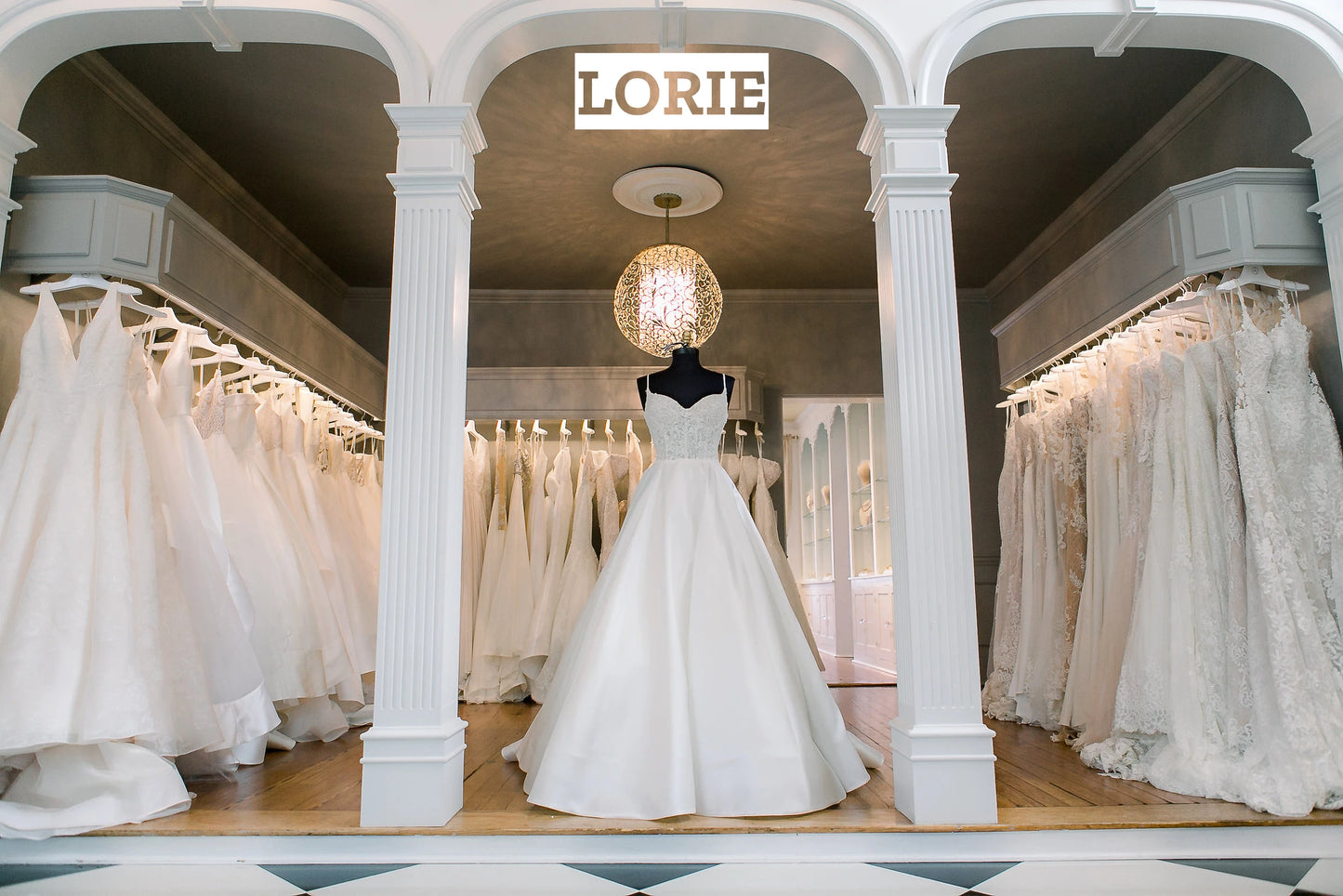 LORIE Vintage Lace Wedding Dress A-Line Strapless Appliques Princess Bridal Gown Princess Bow Tie Ball Bride Gown Customized