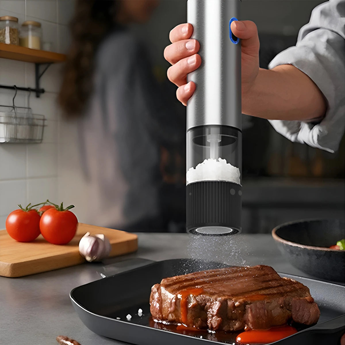 Electric Pepper Grinder 500mAh Battery USB-C Charging 5-Level Adjustable Grind Settings Automatic Spice Grinder for the Kitchen