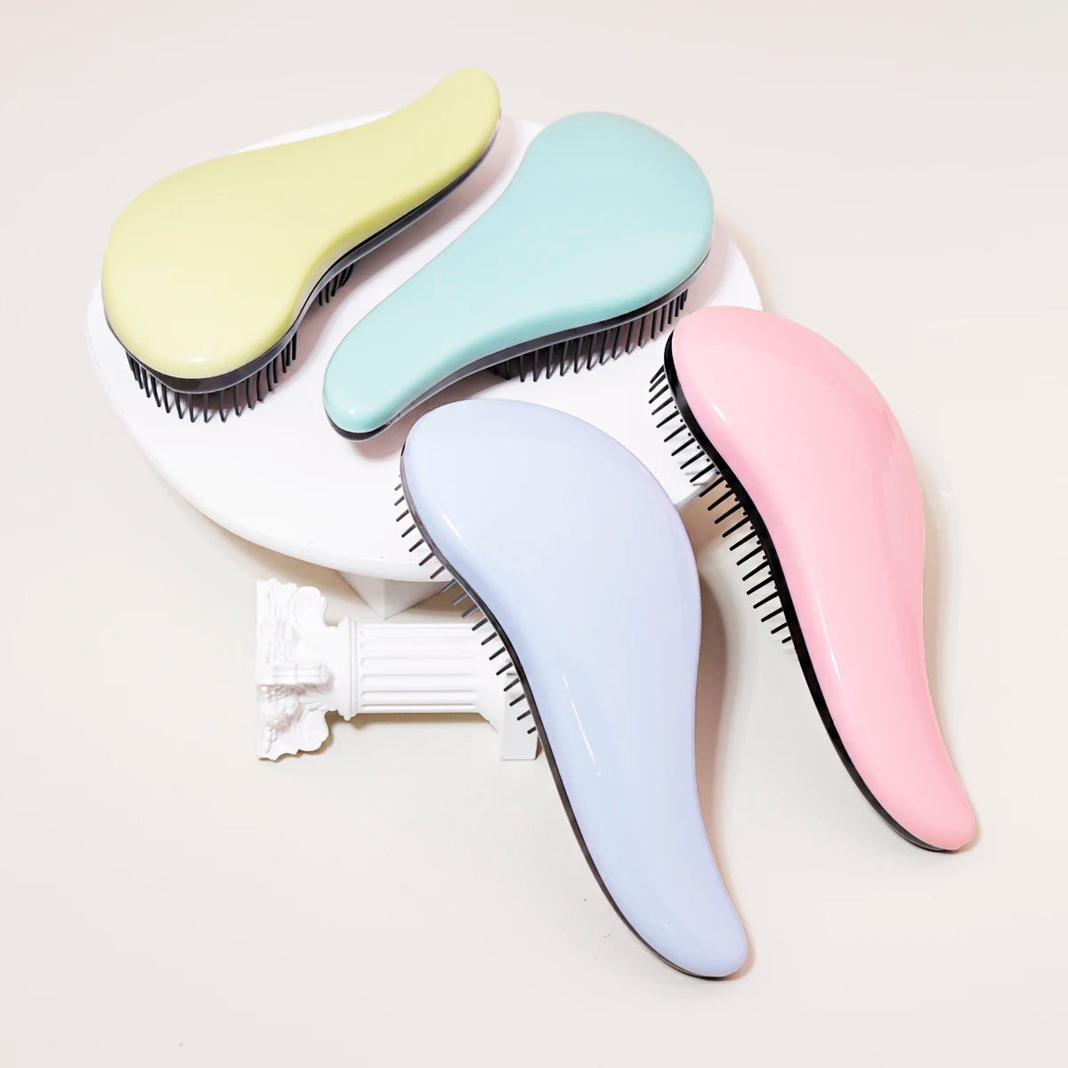Antistatic Massage Detangling Brush, Wet Curly Hair Winding Shower Brush, Salon Hairdressing Tool, Ideal for Real Hair Wigs