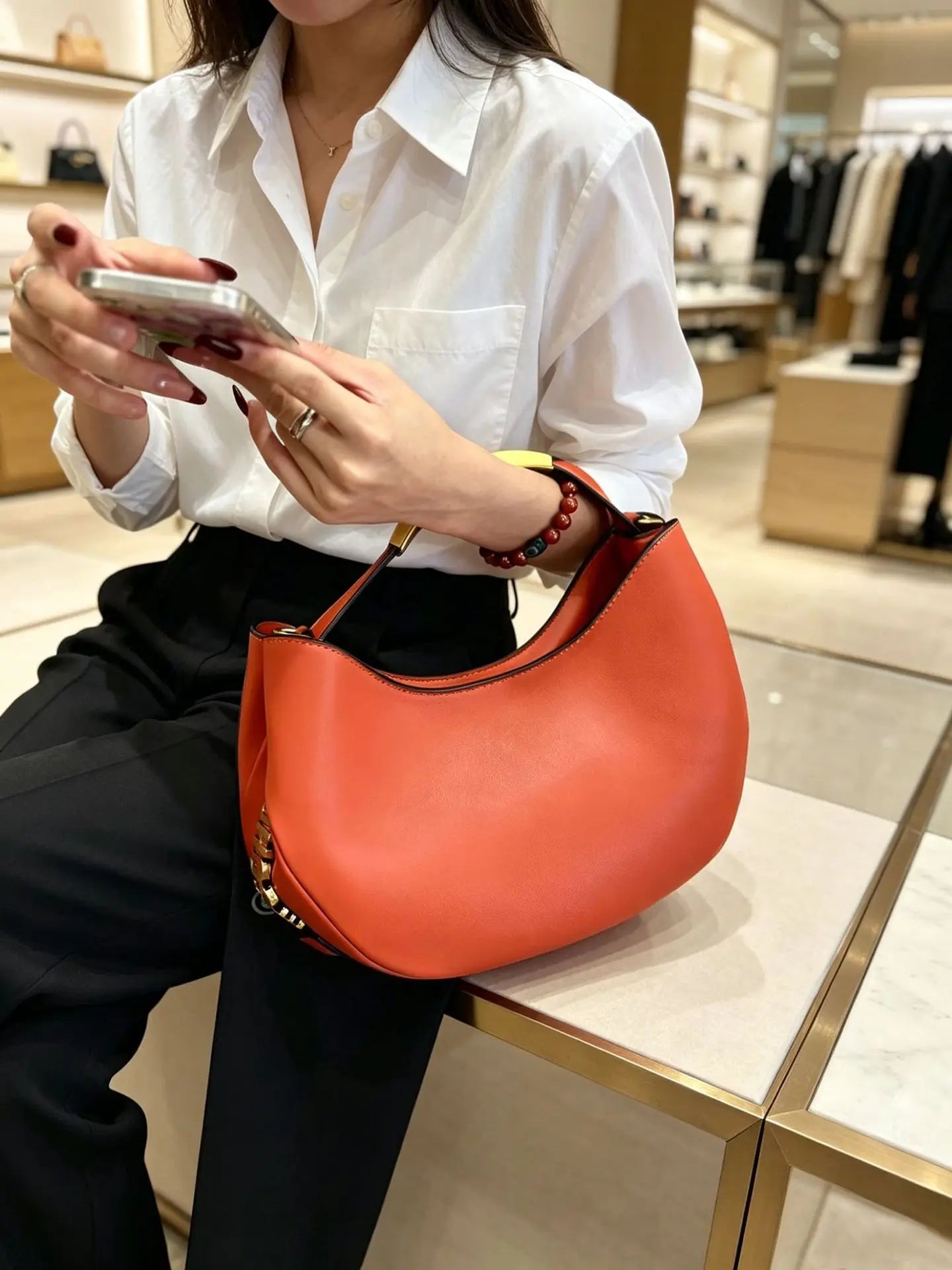 Vintage Designer Inspired Diaper Bag: Elegant Crossbody Handbag For Women With Luxury Look And Large Capacity Tote Function