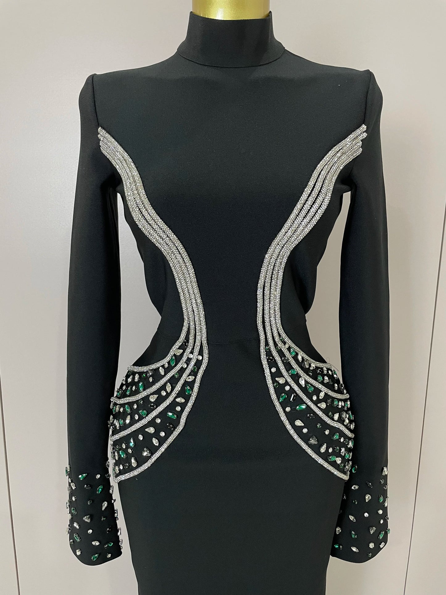 Women High Quality Black Color Long Sleeve Sexy Shiny Crystal Bodycon Long Bandage Dress Evening Birthday Party Cocktail Dress