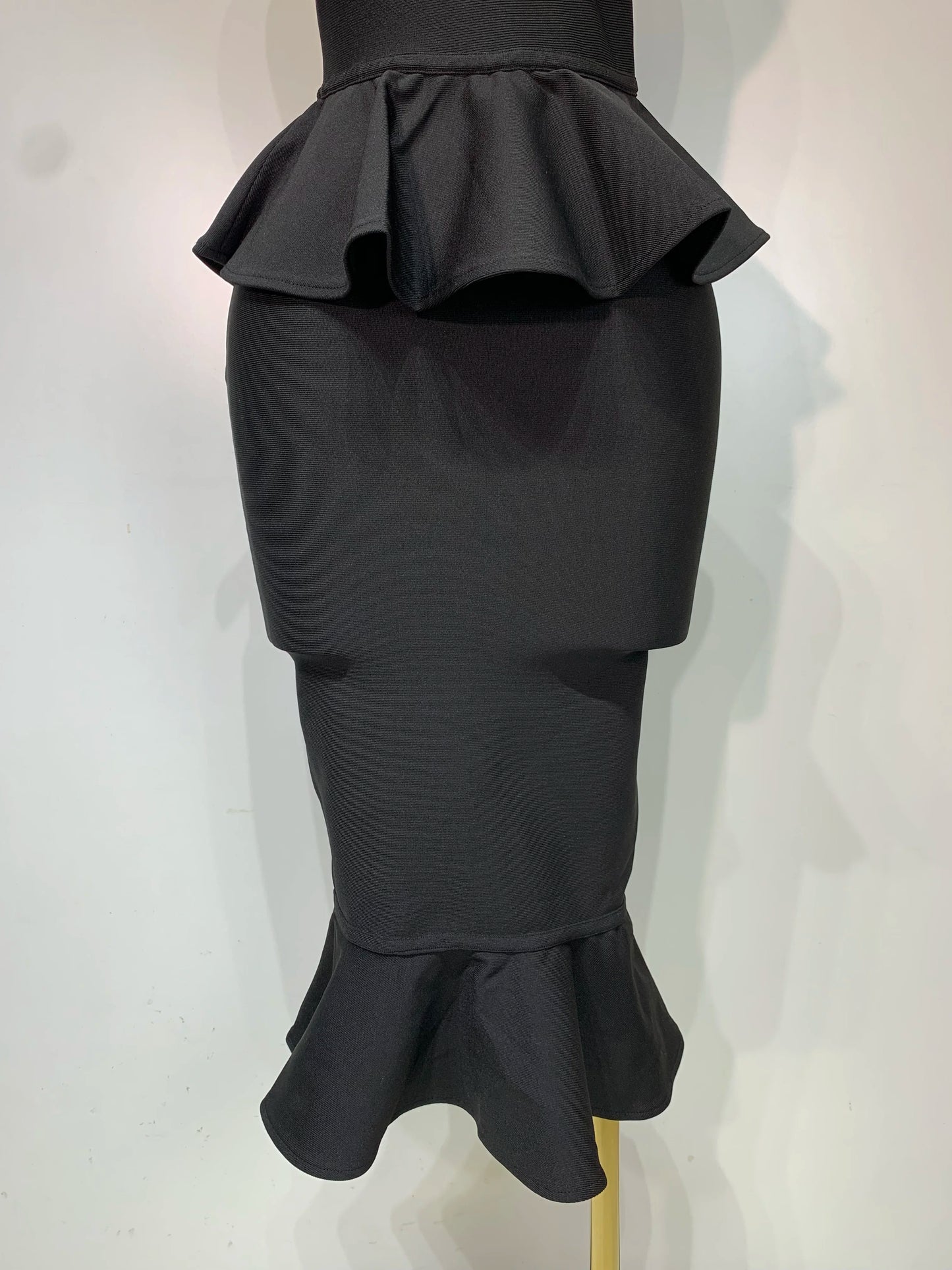 Women Sexy Backless Tierred Bodycon Bandage Dress 2025 Celebrity Elegant Evening Party Club Wedding Dress Birthday Vestido