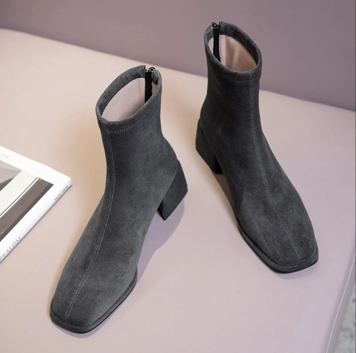 2023 Autumn/Winter New Square Headed Suede Short Boots Women's Boot with Thick Heels and Mid Heel Single Boots