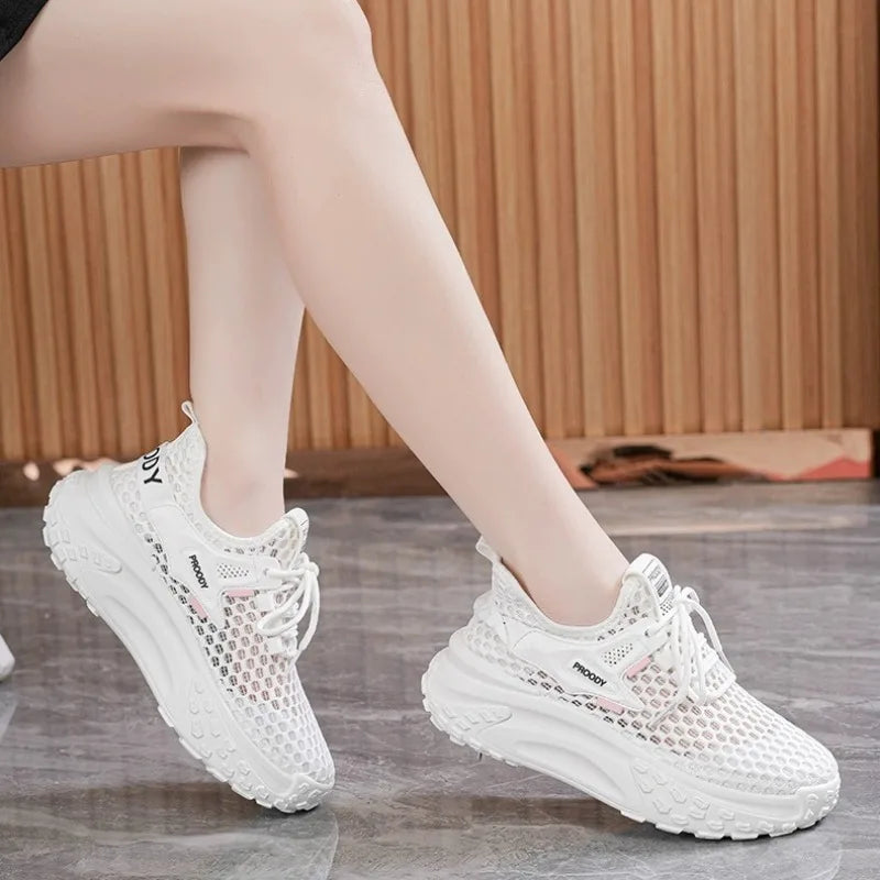 Breathable Women Running Shoes Lightweight Female Sports Shoes Fashion Tennis Outdoor Soft Lace Up Women's Sneakers Q110
