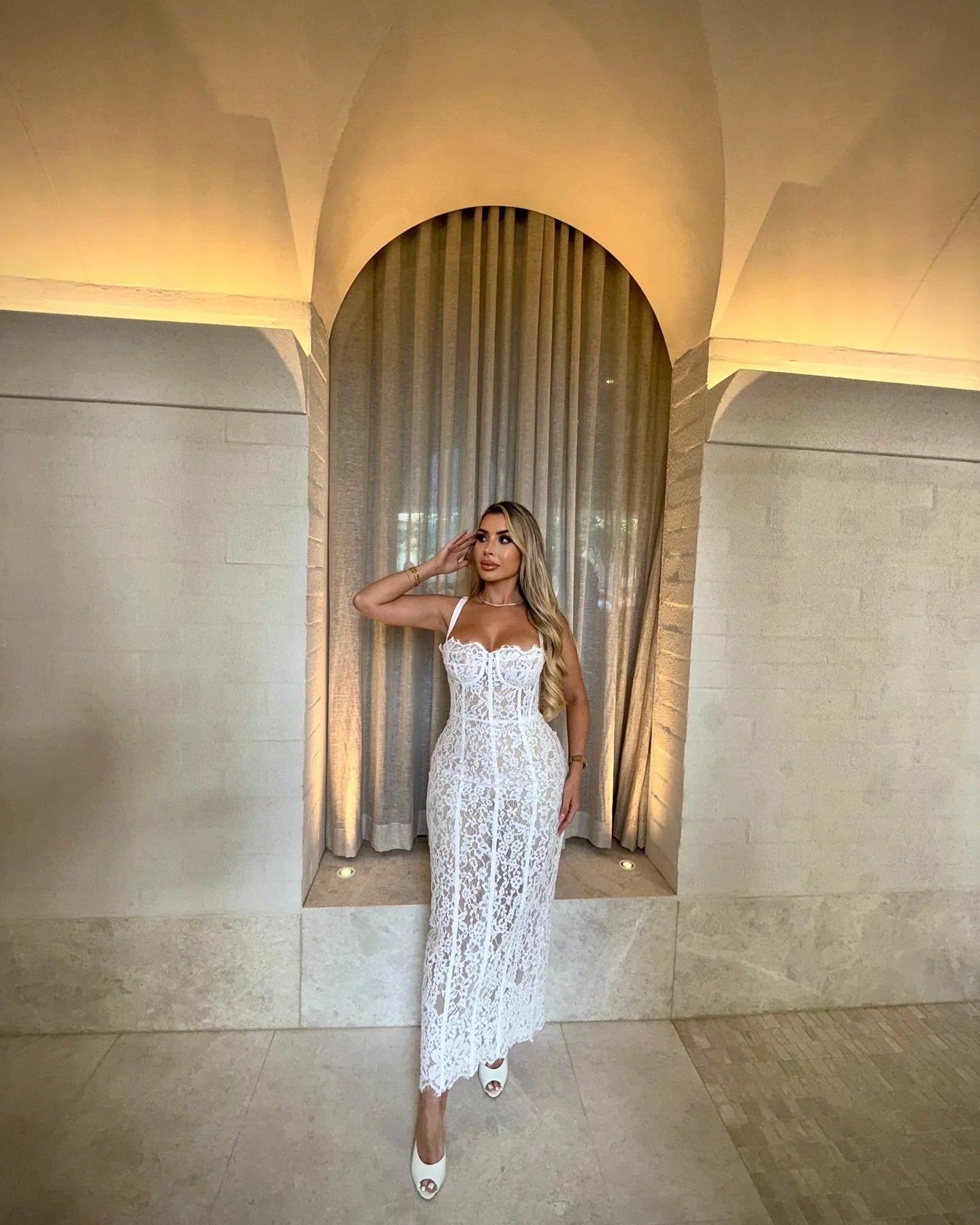 Women’s Cocktail Dress Sexy Lace Hollow Out Transparent Sleeveless Slim Fit Maxi Party Club Evening Gown White Long Dresses