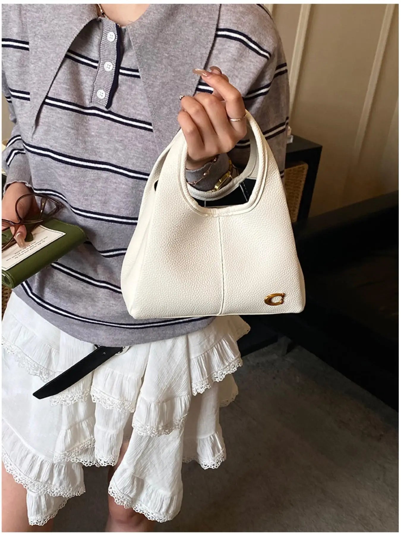 Women's Mini Bucket Bag Designer Style Large Capacity Handbag Casual Crossbody Shoulder Bag with Detachable Shoulder Strap