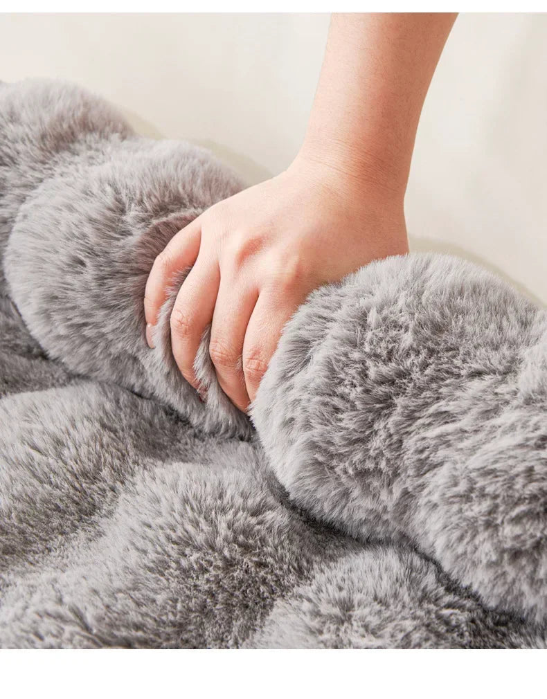1PC Winter Warm Dog Bed Mats Super Soft  Plush Pet Blanket Pad Mat for Small Dogs Plush Neck Pillow Cat Nest Travel & Indoor