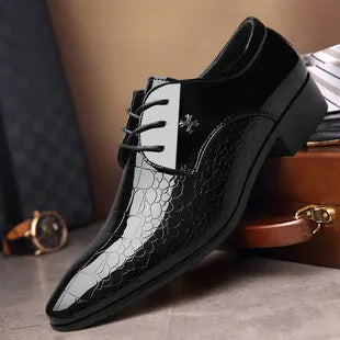 New Men's Slip-On Business Casual Shoes Large Size Fleece Lined Leather Shoes Wear Resistant Rubber Outsole Low Cut Ankle High