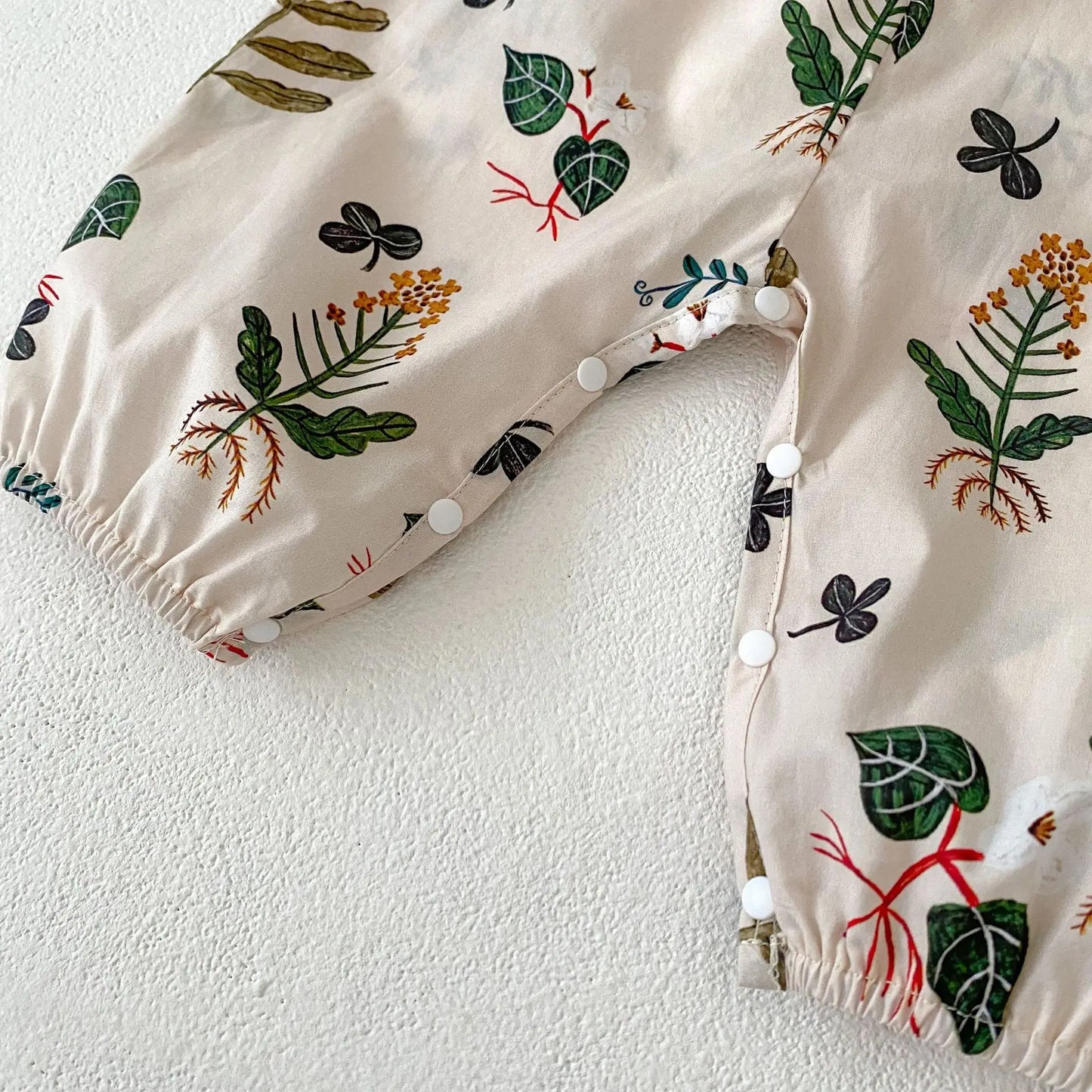 Summer new 0-3 year old baby clothing, baby  boys' and baby  girls' jumpsuits, leaf printed jumpsuit pants