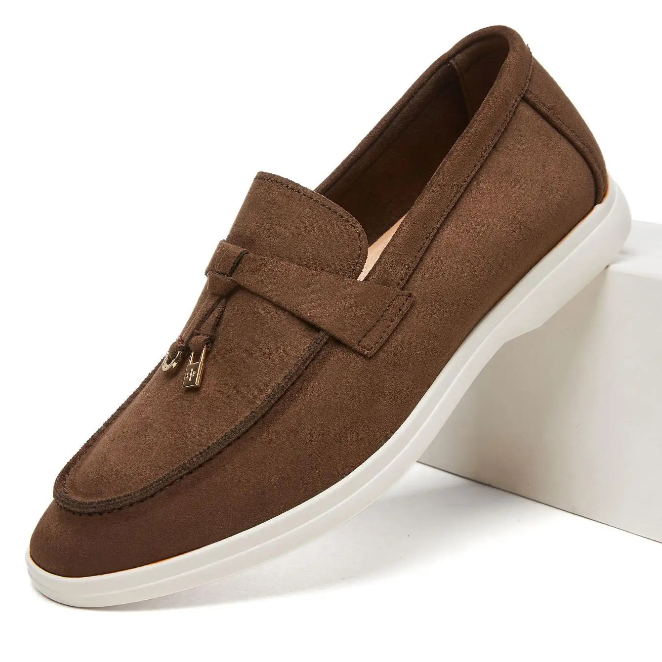 Men Suede Tassel Loafers Slip On Flat Sole Lightweight Non Slip Daily Office Driving Footwear 2026 New Desai