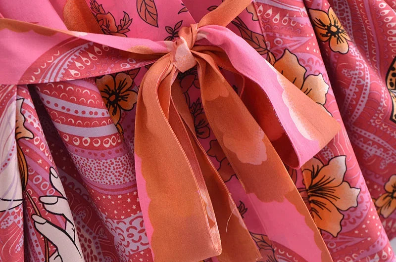 Happie Queens Vintage Star and Moon Floral Print Sashes Women Bohemian V Neck Batwing Sleeves Happie Short Robe Kimono