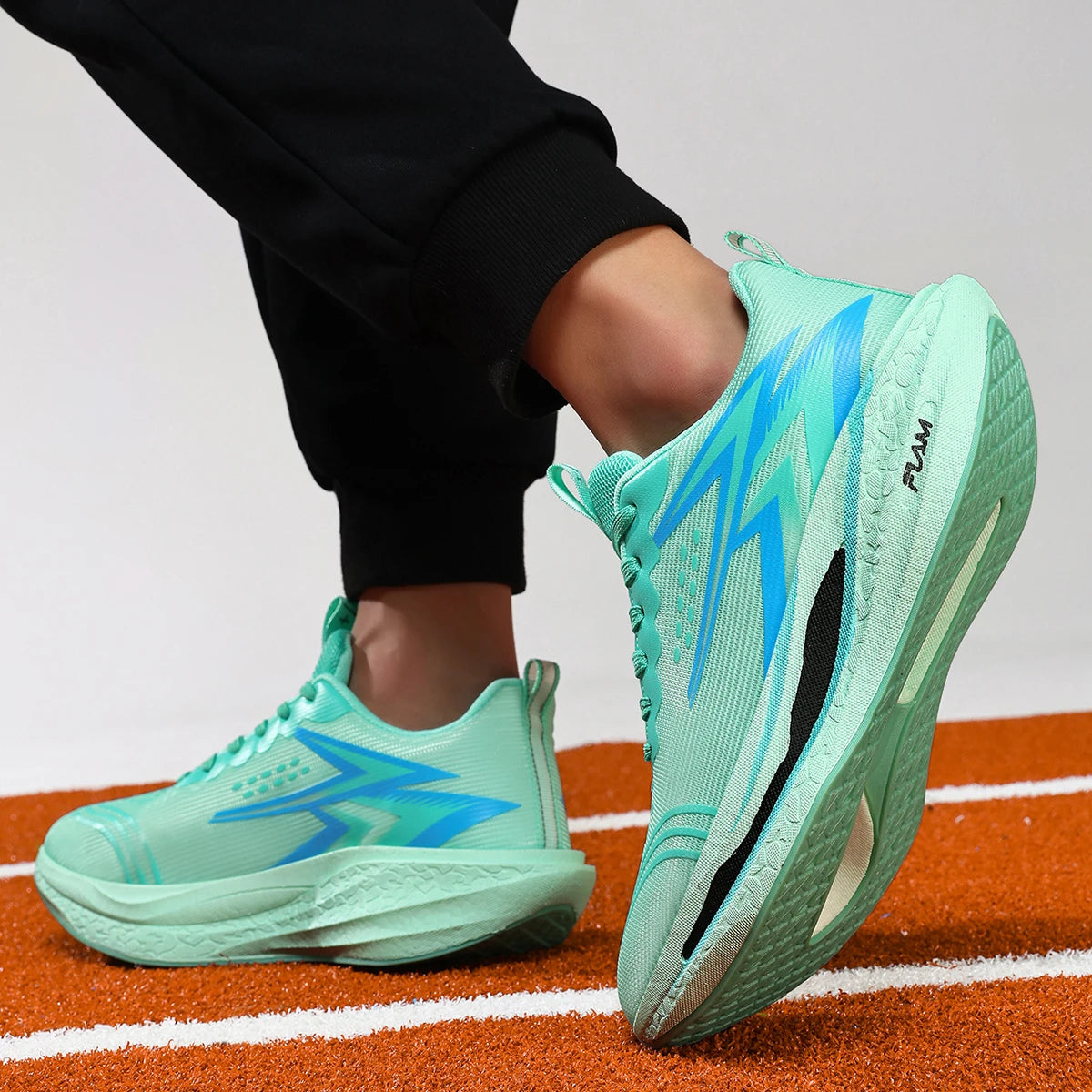Men Running Shoes Speciality Marathon Sports Shoes Breathable Lightweight Carbon Board Women's Trend Athletic Sneakers Women