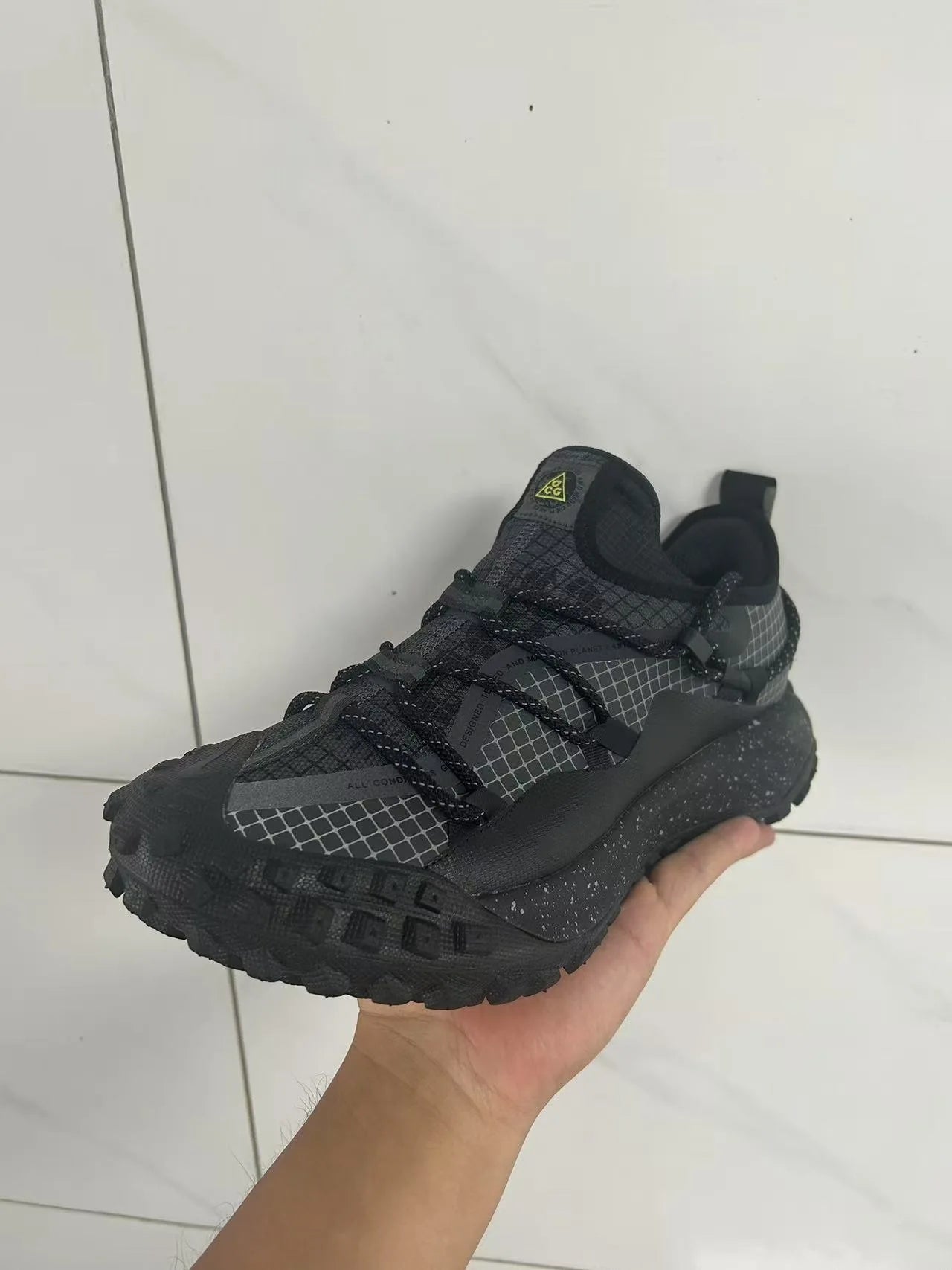 Waterproof Non-Slip Hiking Mountaineering Shoes Men's Women's Outdoor Rubber Sole Low Top EVA Breathable Trekking Shoes