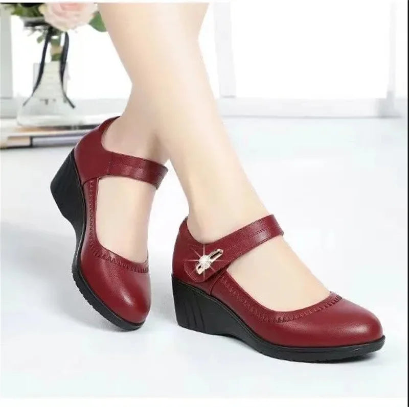 Zapatos De Mujer Women Cute Comfort Buckle Strap Black Patent Leather Height Increased Shoes Lady Cool Wine Red Heel Shoes E818
