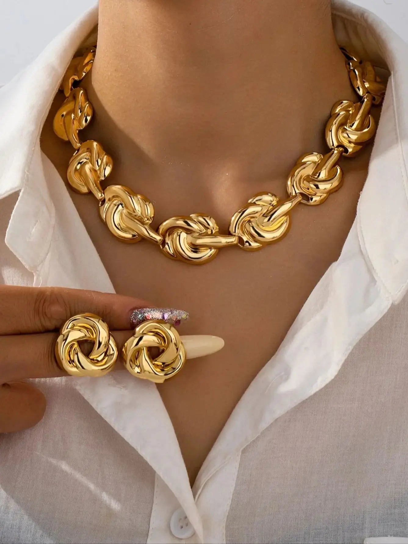 Elegant and Versatile Summer Luxury High-End Women's Metal Jewelry Set