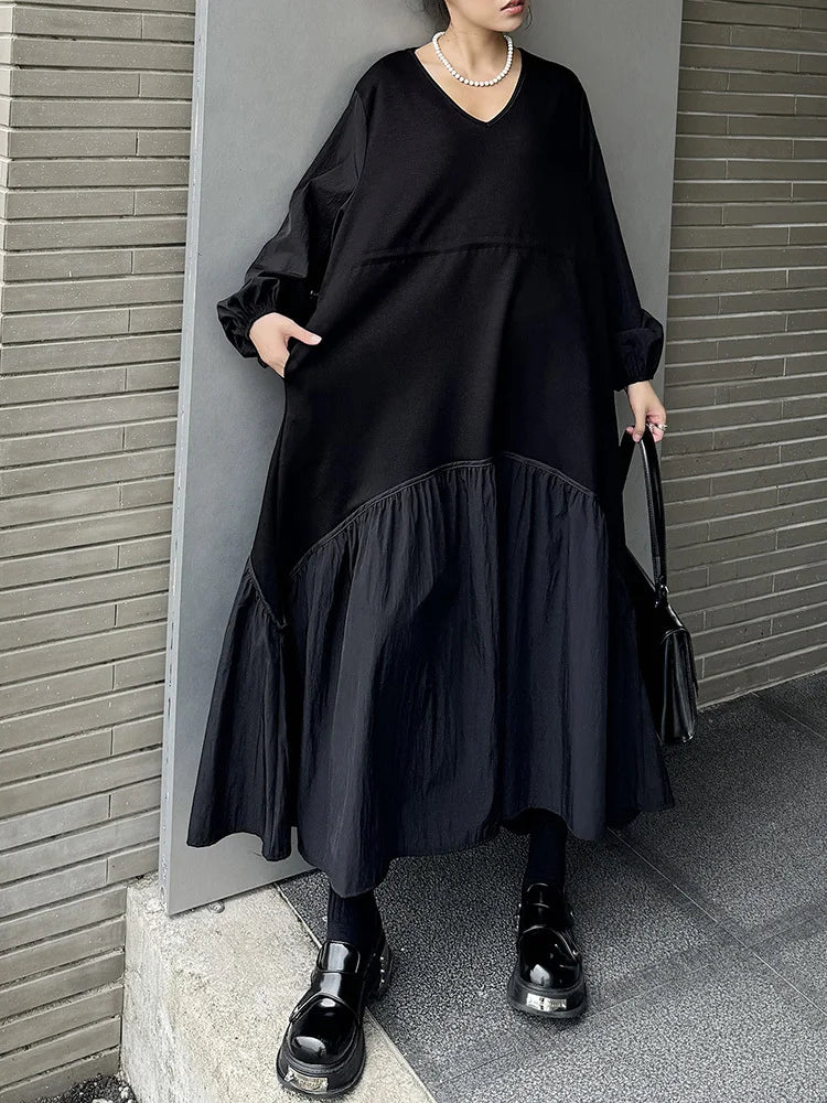 EAM Women Black Waist Drawstring Big Size Casual Midi Dress New V-Neck Long Sleeve Fashion Tide Spring Autumn 2026 1DJ3697