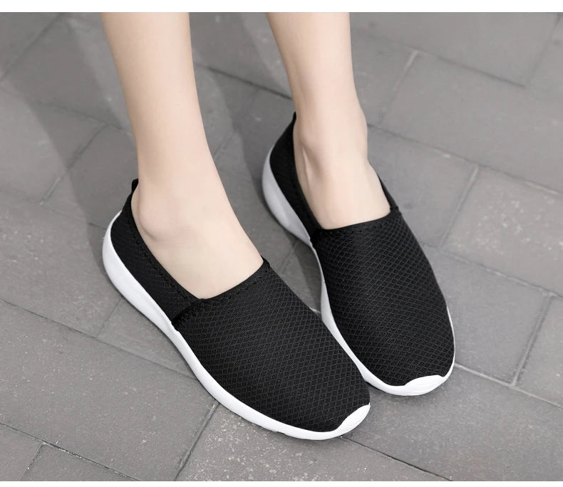 Breathable Women Running Shoes Lightweight Anti-slip Female Sports Shoes Outdoor Soft Loafers Women's Sneakers Fashion Tennis