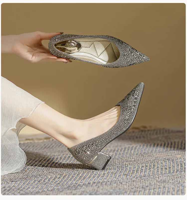 Sequines Cloth Gold rivets pumps women pointed toe glitter med-high heels shoes metal heeled female tacones elegant OL shoes