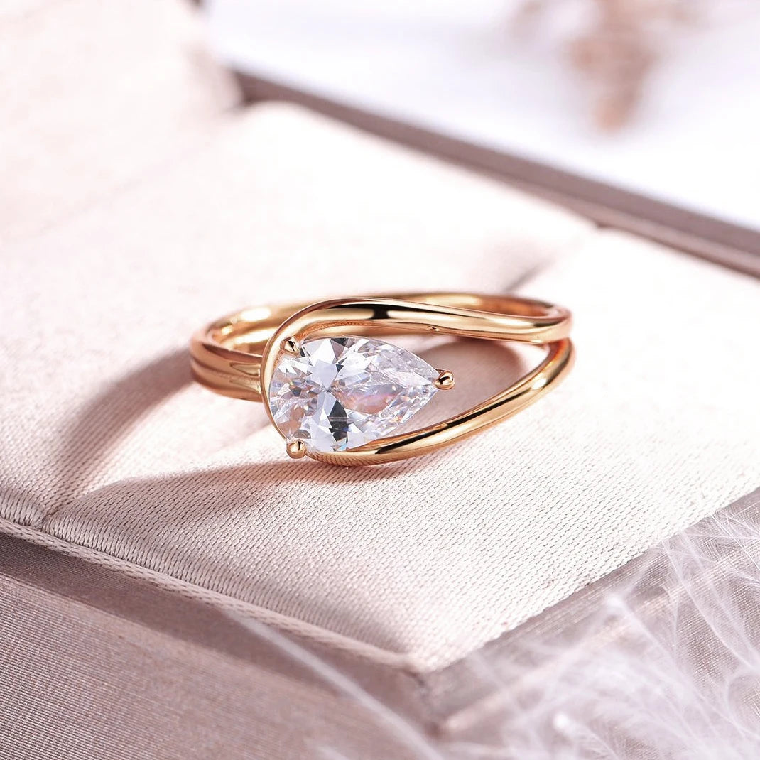 BXINY 1CT Pear Cut Moissanite Rings 925 Sterling Silver for Women Solitaire Lab Diamond Wedding Band Gifts Fine Jewelry with GRA