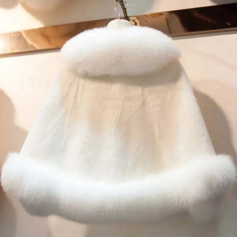 Women's Fox Fur Coat Wedding Dress Style Shawl High Quality Artificial Fox Fur Fashionable And Elegant Shoulder Pad Sleeve