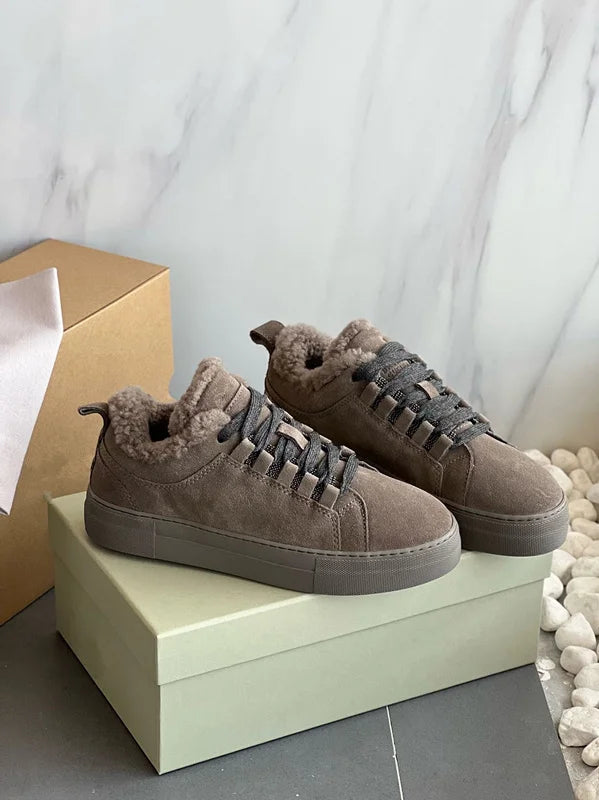 Withered Top Quality Vintage Comfortable Shoes Nordic Winter Snow Shoes Women Sheep Suede Wool Sneakers Women