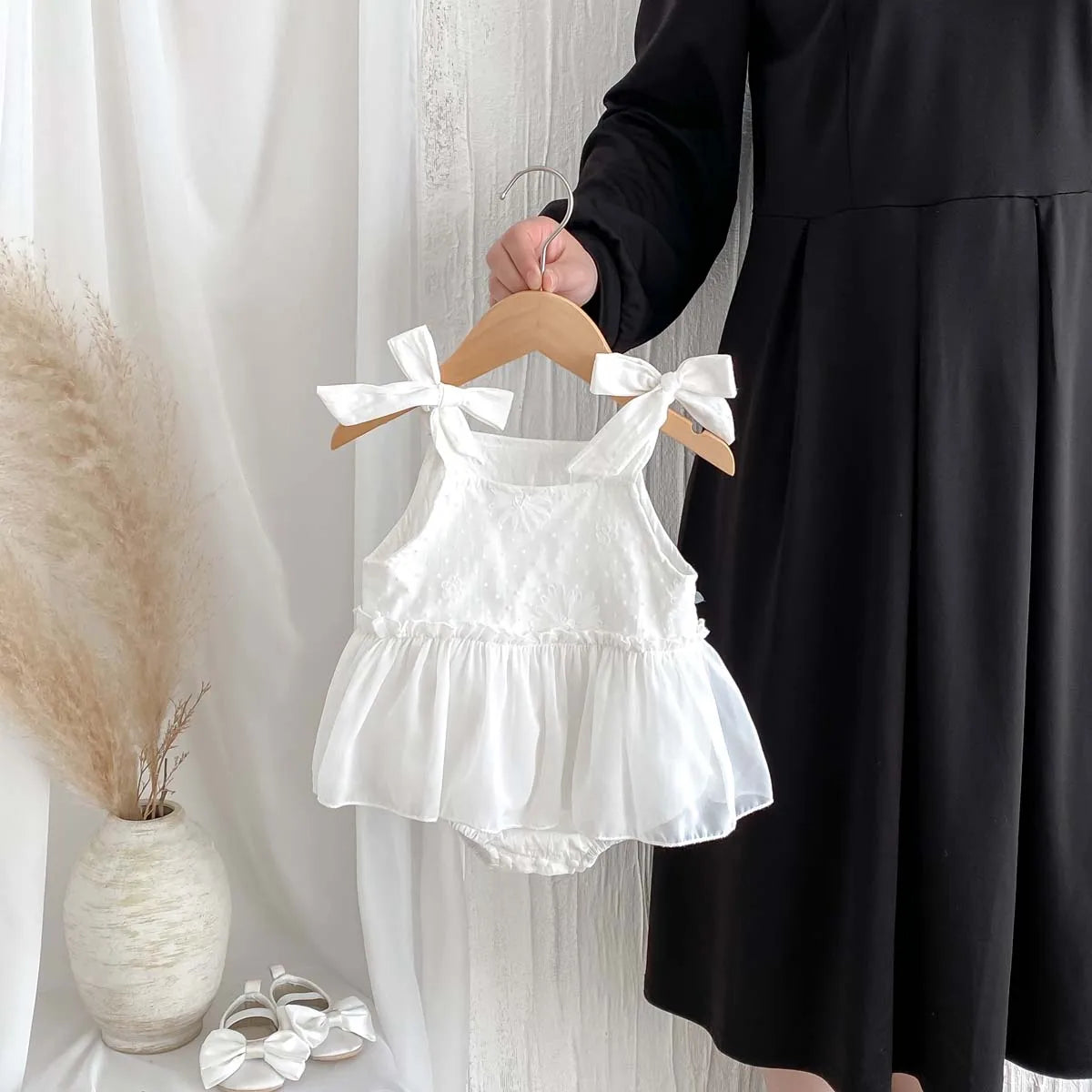 Baby Summer Bow Sling dress Baby Girl Sweet Cute Thin Embroidered Sleeveless Jetsuit