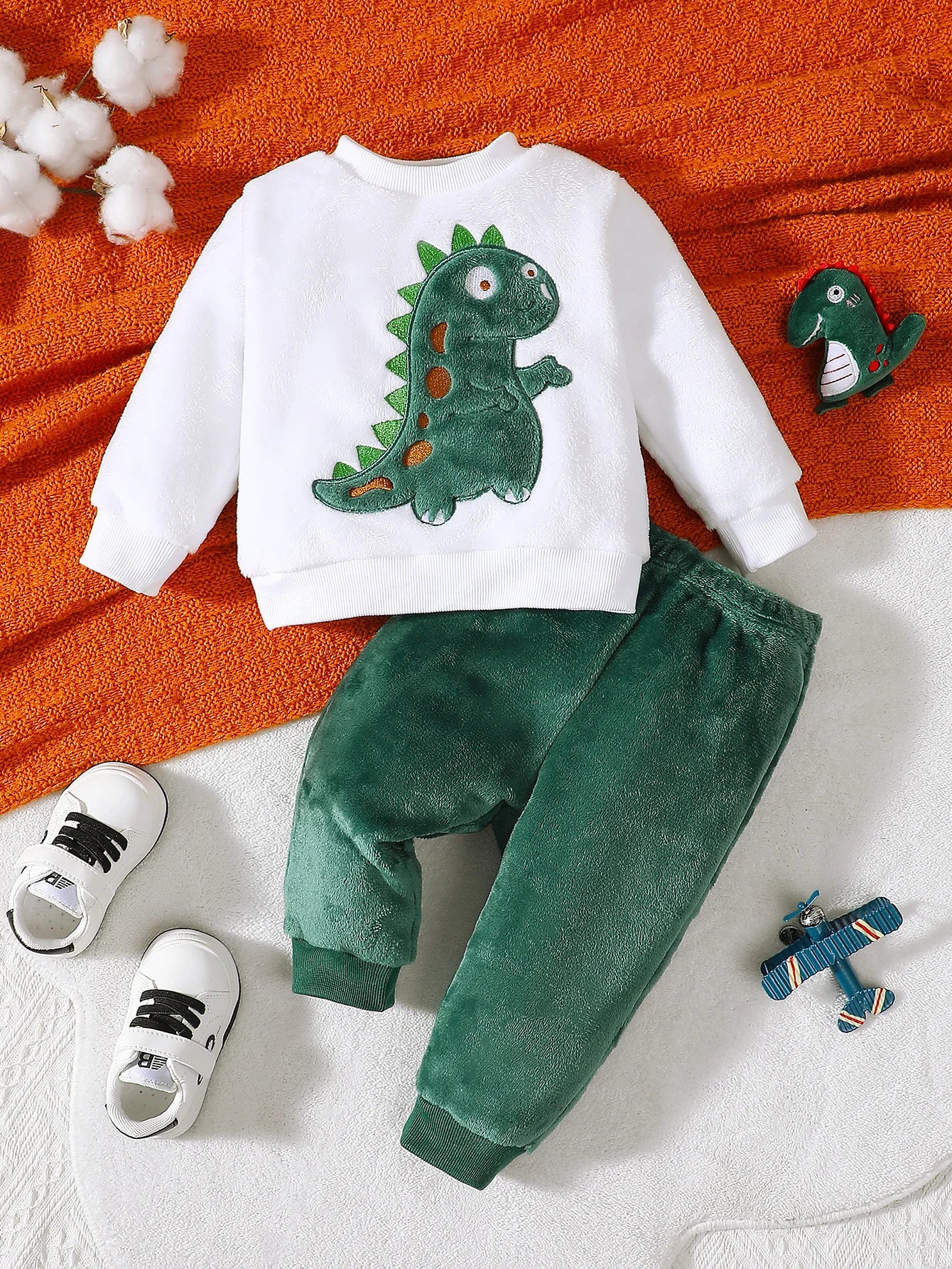 Baby Boy Autumn And Winter Cartoon Dinosaur Embroidery Hoodie Plush Two-piece Set