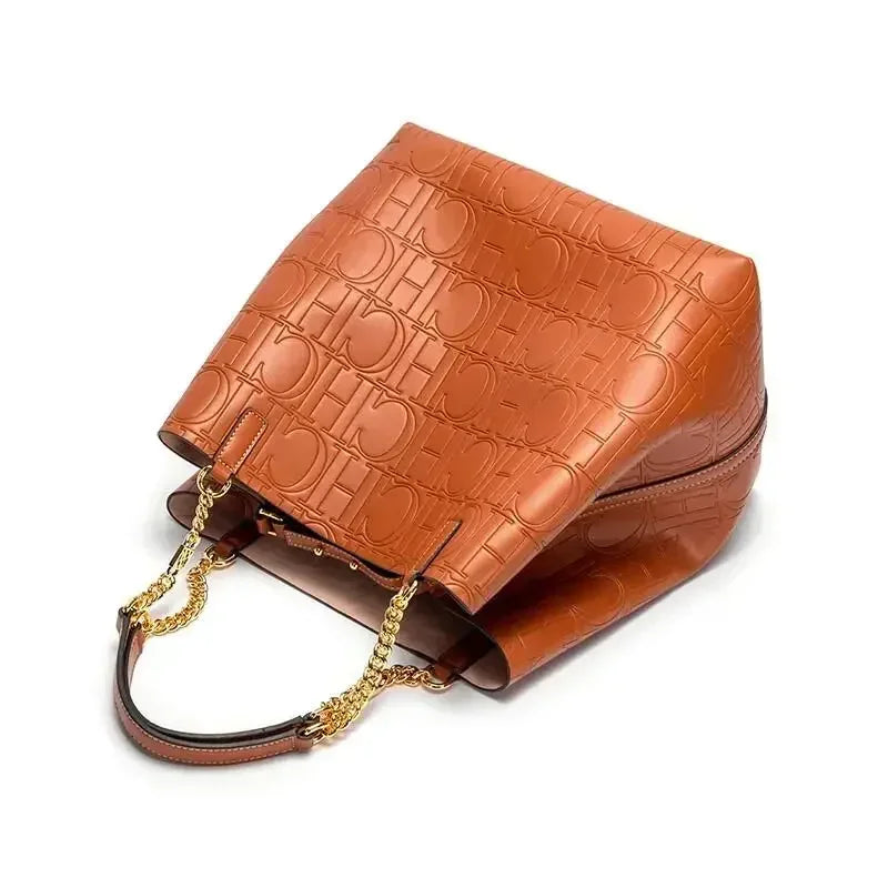 CH Tote Bag For Women Luxury Designer Handbag Fashion Embossed Leather Shoulder Bag Elegant Gold Chain Tote Bag For Daily Use