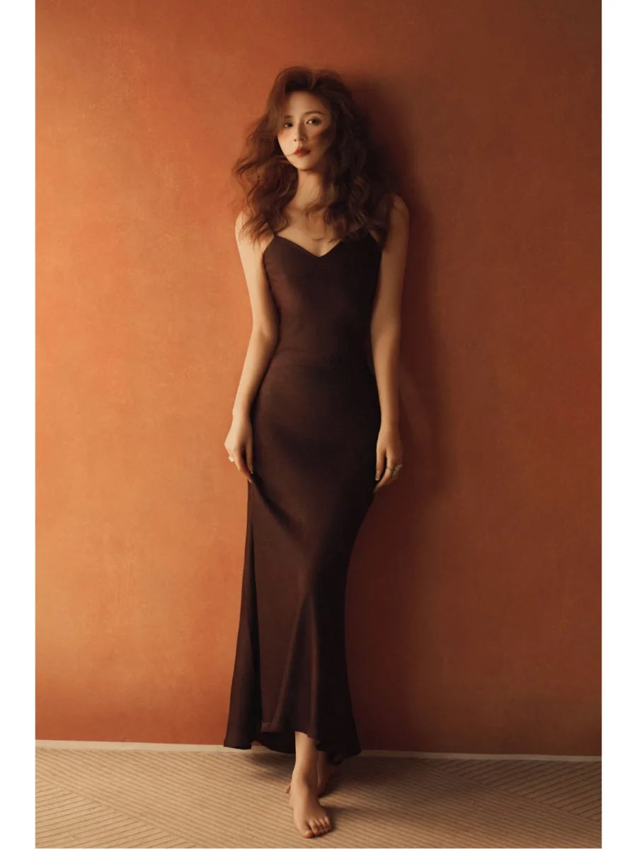 2025 New Elegant women's fashion silk satin texture MIDI dress sexy backless party slip dress