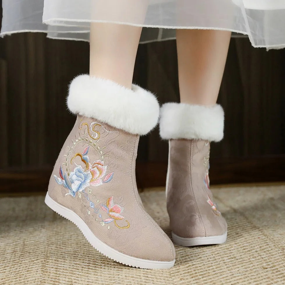 Winter Fashion Shoes Embroidered Fur Boots For Woman Bota Ancient Costume Botines Para Mujeres Hanfu Women's Boots Botas Mujer