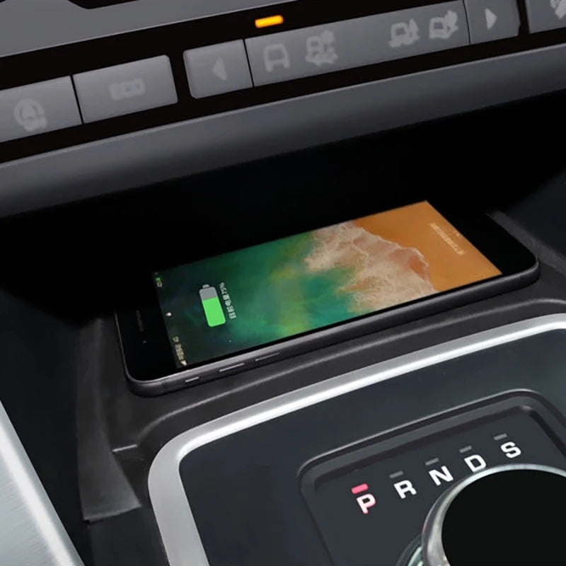 15W Car wireless charger for Land Rover Discovery Sport 2015-2019 fast phone charger charging phone holder