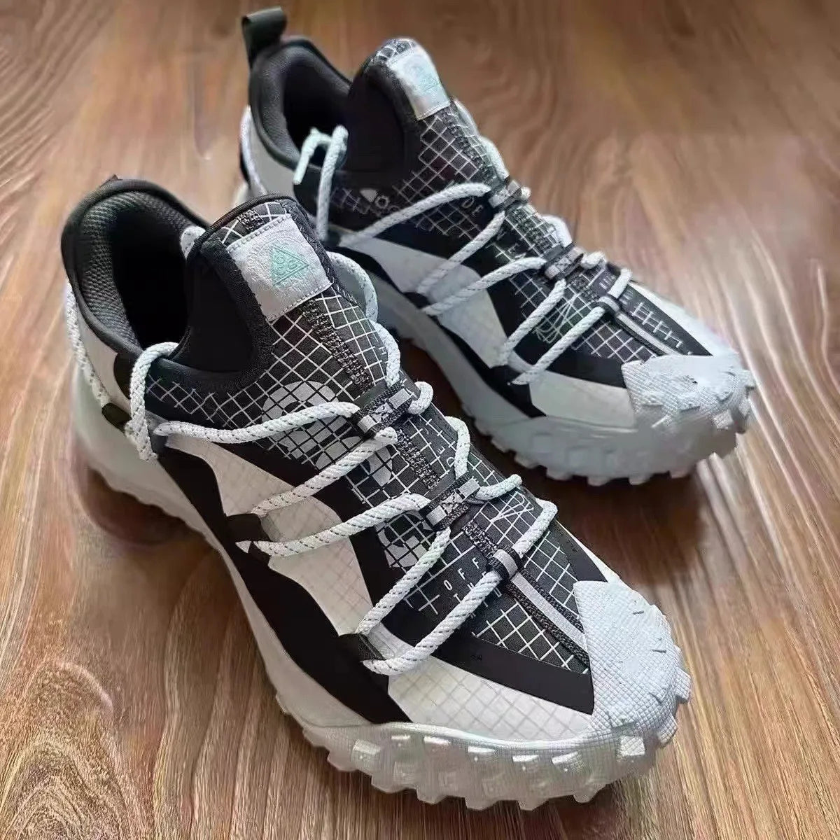 Waterproof Non-Slip Hiking Mountaineering Shoes Men's Women's Outdoor Rubber Sole Low Top EVA Breathable Trekking Shoes