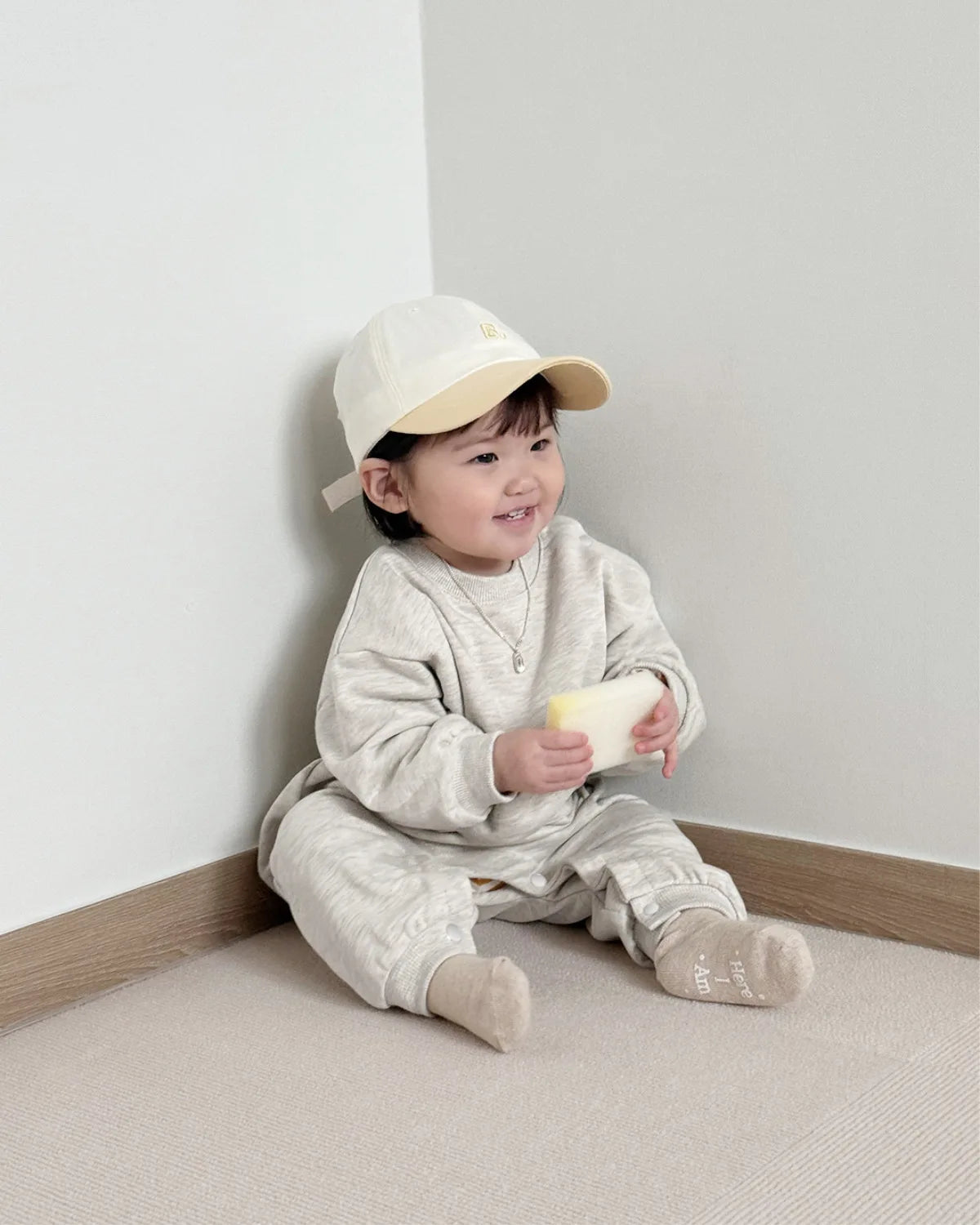 2025 Autumn New Baby Long Sleeve Romper Solid Infant Boy Girl Big Pocket Casual Jumpsuit Newborn Loose Cotton Clothes 0-24M